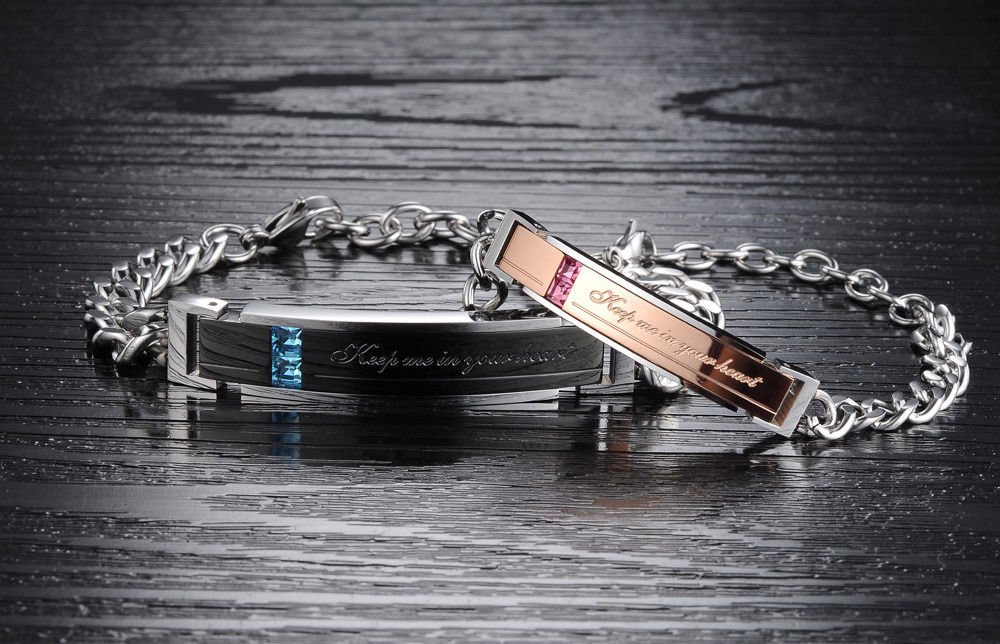 Kim Johanson Edelstahl Pärchen Schmuckset Armbänder & Ketten *Love Story* für verliebte Roségold & Schwarz mit Cubic Zirkonia inkl. Schmuckbeutel