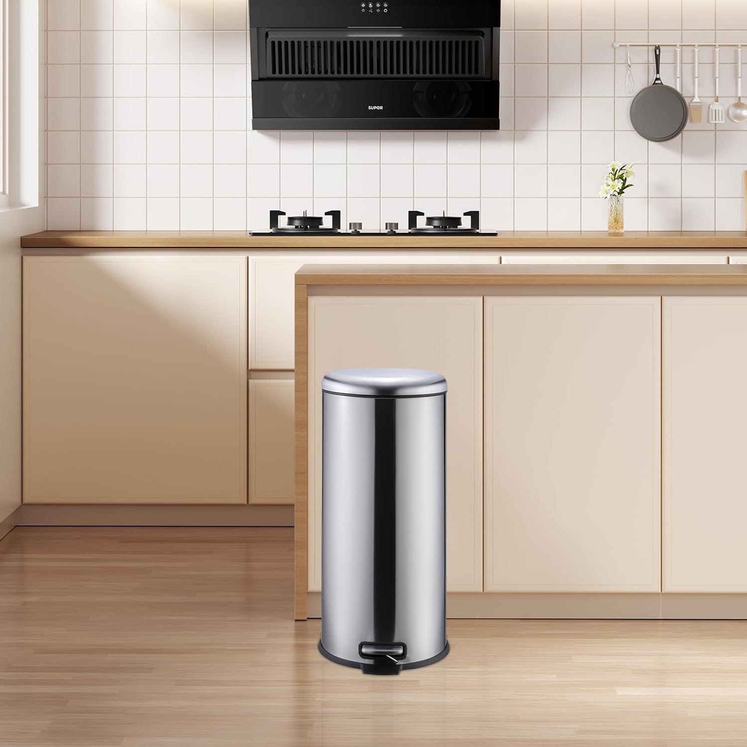 8 Gallon (30L) Round Stainless Steel Trash Can,Step-on Kitchen Garbage Bin with Soft-Close Lid & Removable Inner Bucket, for Bathroom, Living Room,Office,Silver