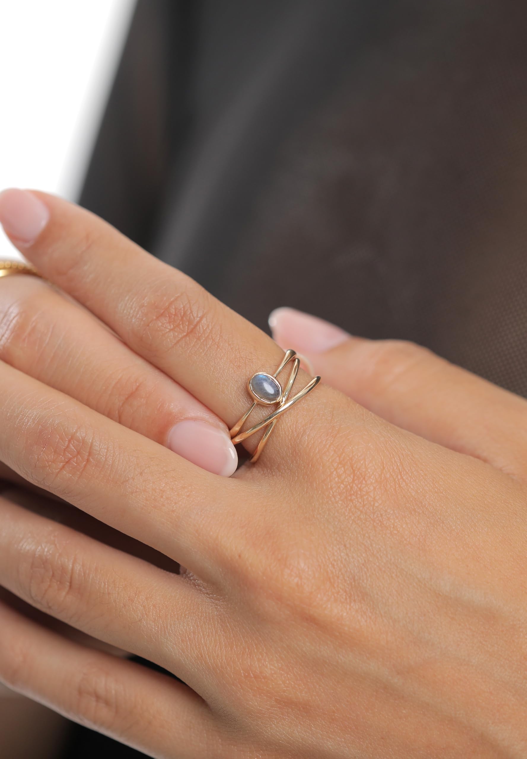 Elli Ring Damen Verlobung Solitär mit Labradorit Edelstein 375 Gelbgold