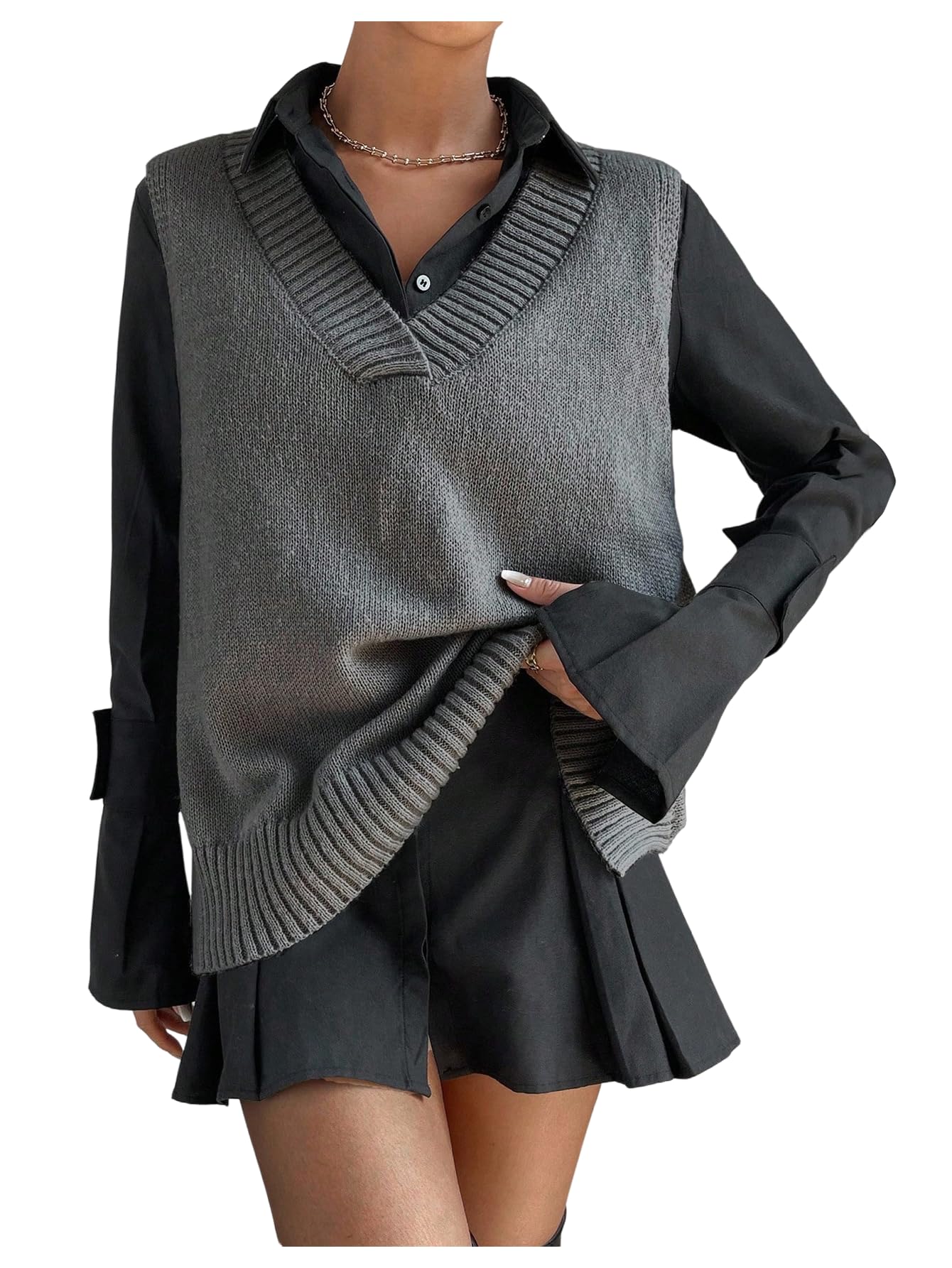 Verdusa Womens Sweater Vest 2025 Sleeveless V Neck Pullovers Hem Sweater Vest Loose Lightweight Knit Tops