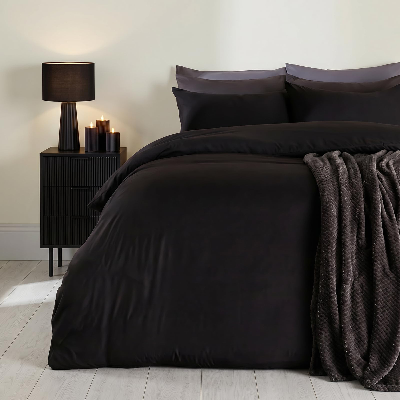 Ohs Plain Duvet Cover Pillowcase Bedding Set from B&Q