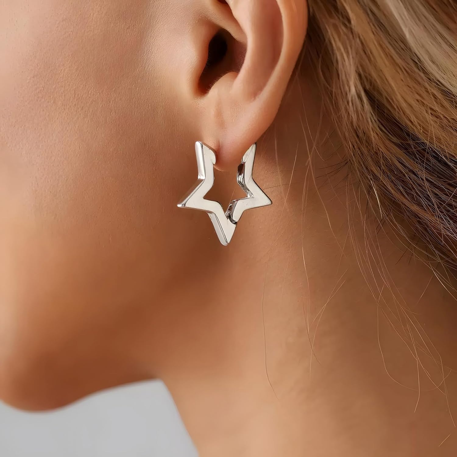 316L Stainless Steel Pentagram Hoop Earrings for Women Men 14K Gold Plated Star Shaped Outline Huggie Earring - Image 2