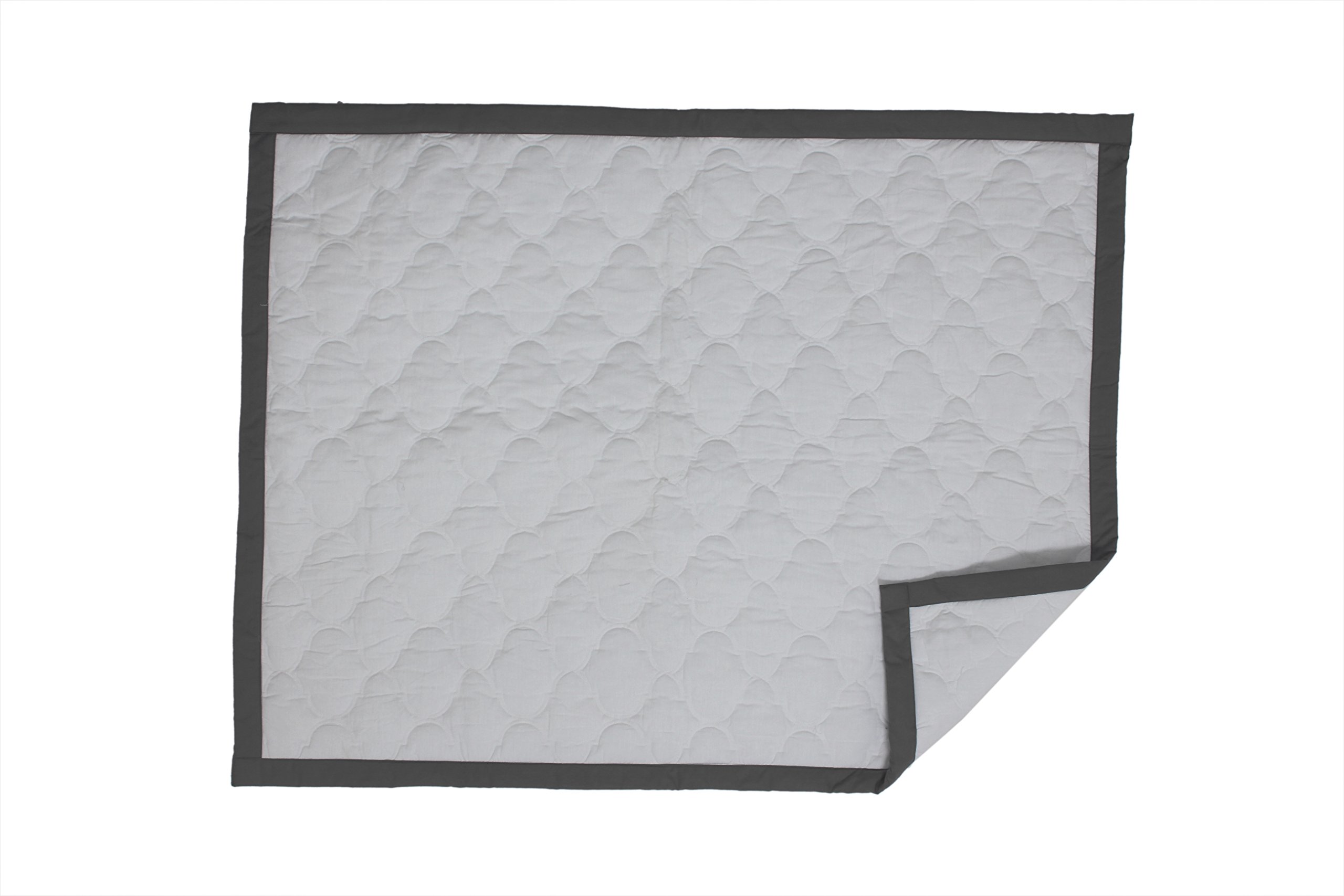Bacati - MixNMatch Morocan Tiles Quilted Crib Quilt/Play Mat (White/Grey)