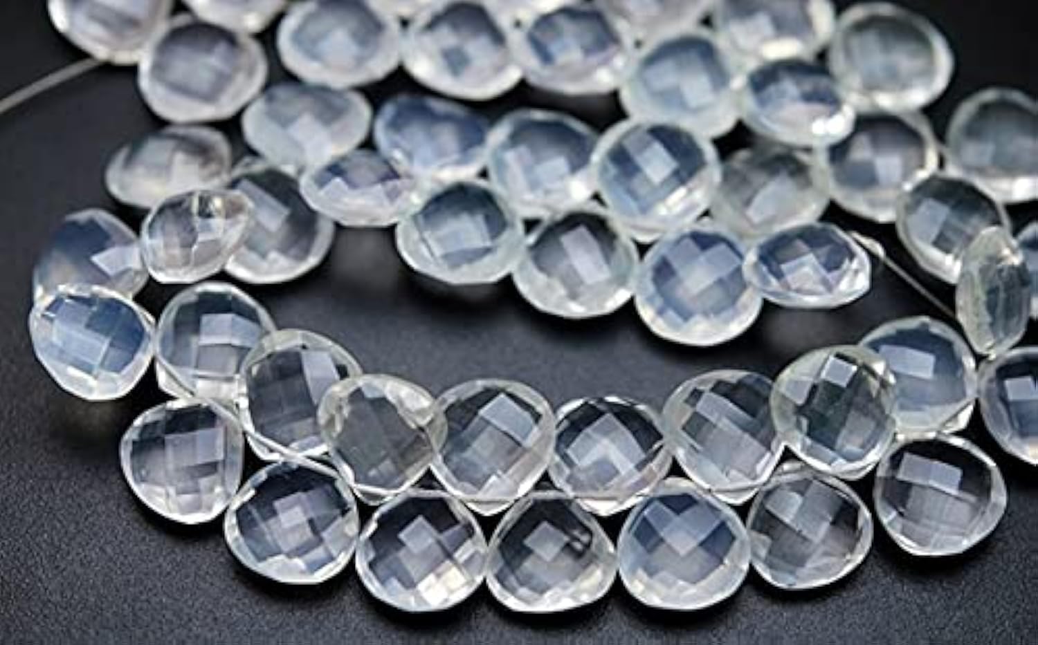 Quartz glace naturel en coeur micro-facetté de 10mm (4 paires)
