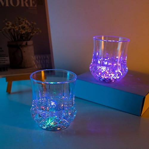 Miniatura 5 de Paquete de 2 vasos de luz intermitente activados por líquido, gafas LED multicolor divertidas con luz para beber, copas de vino brillantes con luces