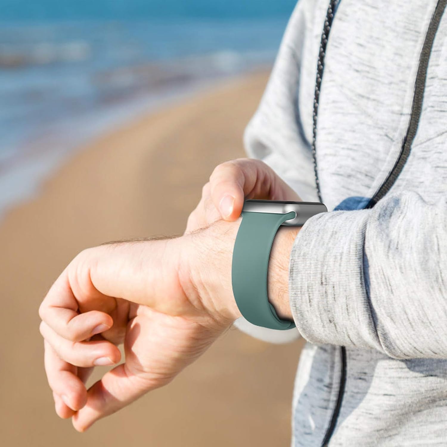 ZALAVER Compatible Silicone Replacement iWatch Photo