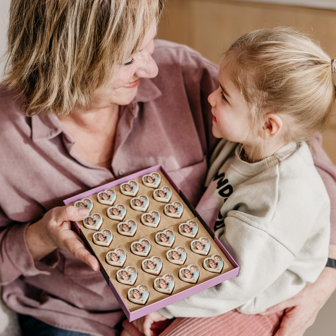 Bombones con foto en caja de regalo - Bombones para él y para ella, bombones personalizados en forma de corazón con su foto preferida (24 piezas)