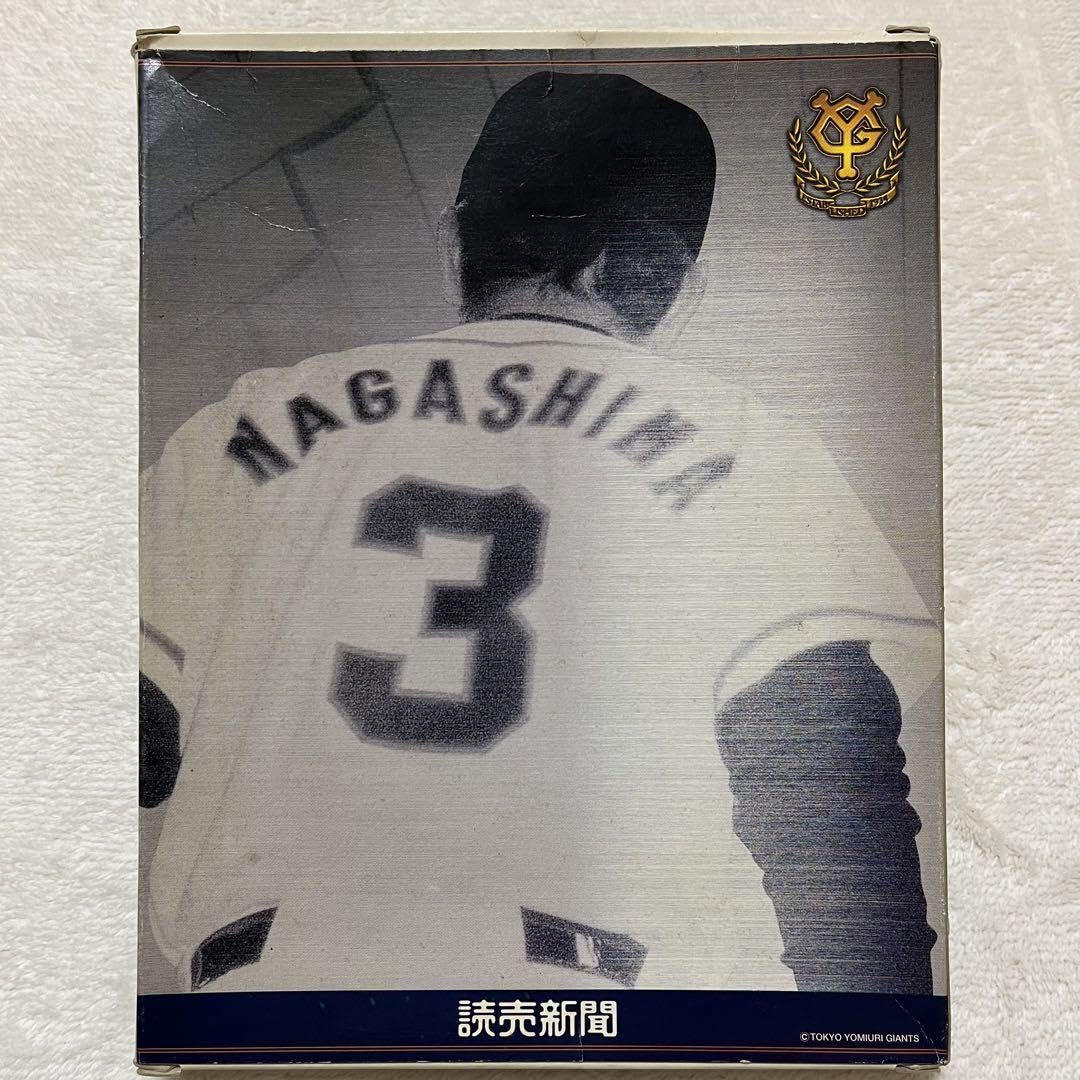 長嶋監督　勇退記念 Amazon.co.jp: GIANTS 長嶋茂雄 名誉監督 勇退記念カード 写真
