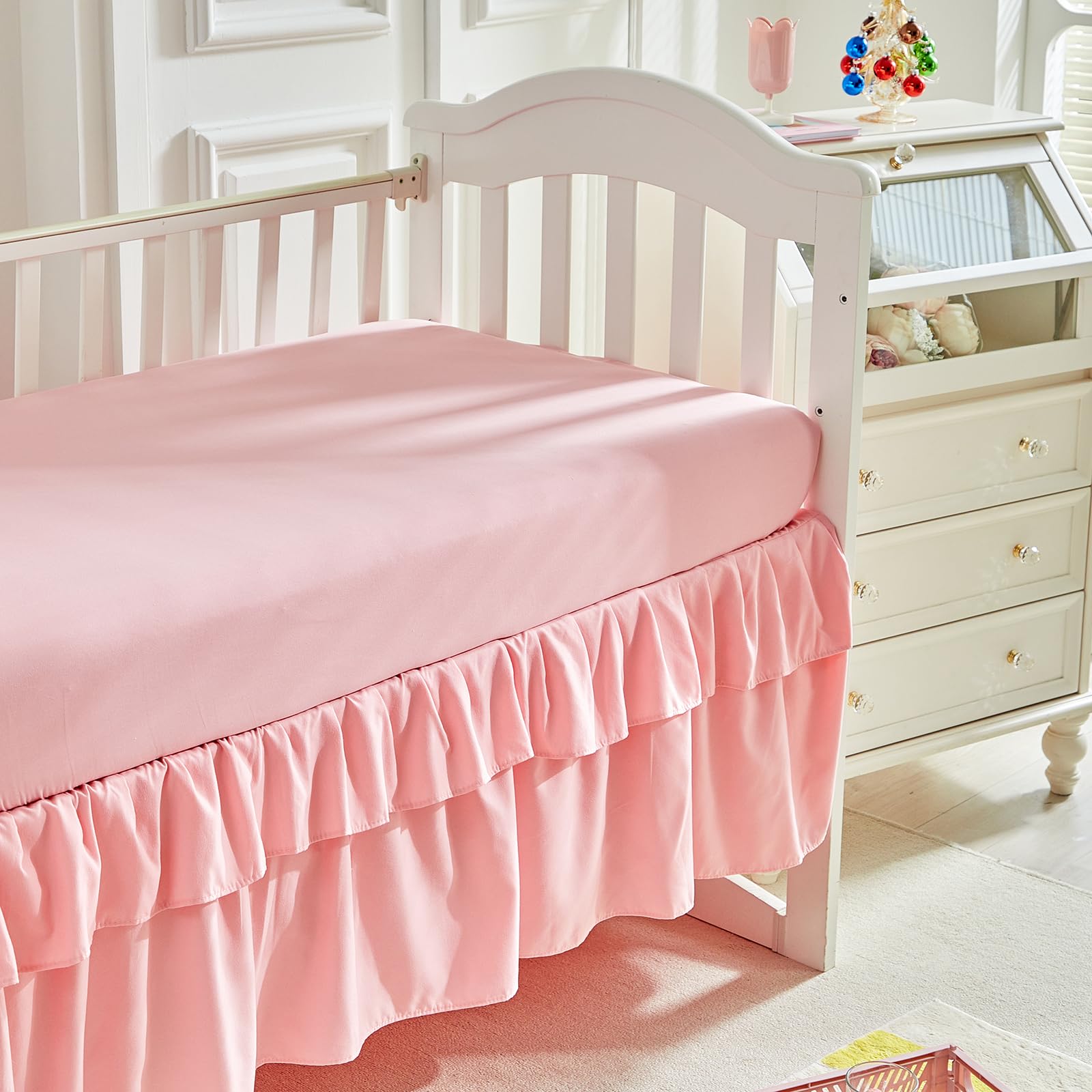 Juego de ropa de cama de 3 piezas para cuna, edredón acolchado con volantes para bebé, sábana bajera ajustable y falda de cama, bonita ropa de cama de bebé con volantes, manta suave con diseño floral