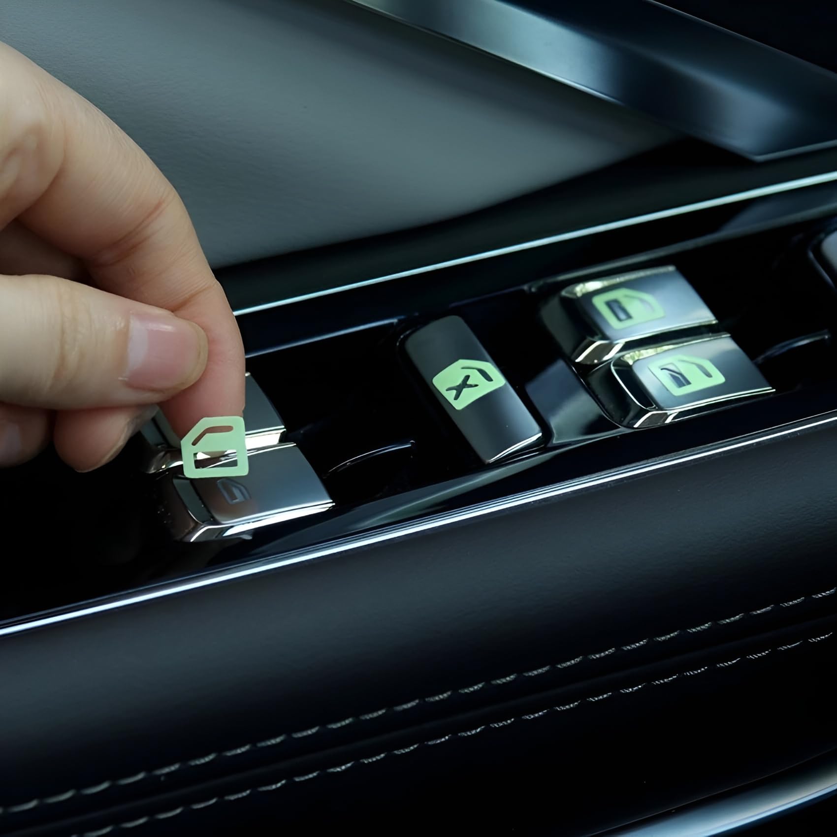 Adesivi Luminescenti Per Pulsanti Auto – Kit Multifunzione Per Cruscotto E Apertura Porte, Adesivi Universali Per SUV, Auto E Furgoni