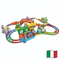 VTech Vroom Vroom Go – Avventure in Treno, Pista Trenino Elettrico con Ostacoli, Inclusa Locomotiva Motorizzata e Vagoni, 6 Zone Magiche, Lingua Italiana, Batterie Incluse, 1-5 Anni