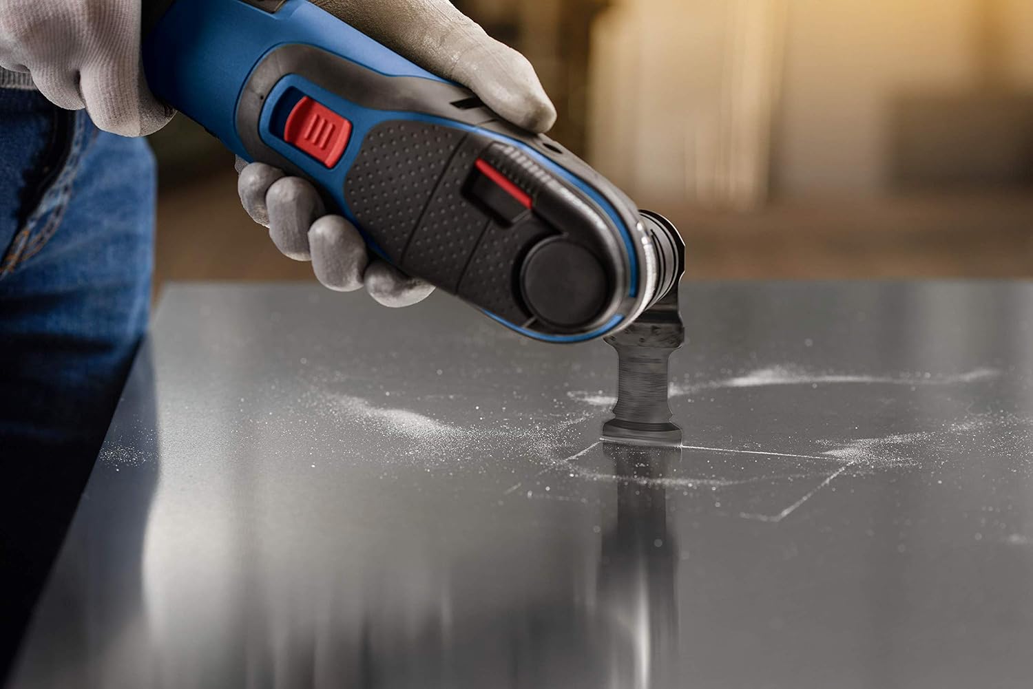 BOSCH OSL114CC-2 2-Pack 1-1/4 In. Starlock Oscillating Multi Tool Metal & More Curved-Tec Carbide Extreme Plunge Cut Blades for Metal (Nails and Staples), Wood with Nails, PVC