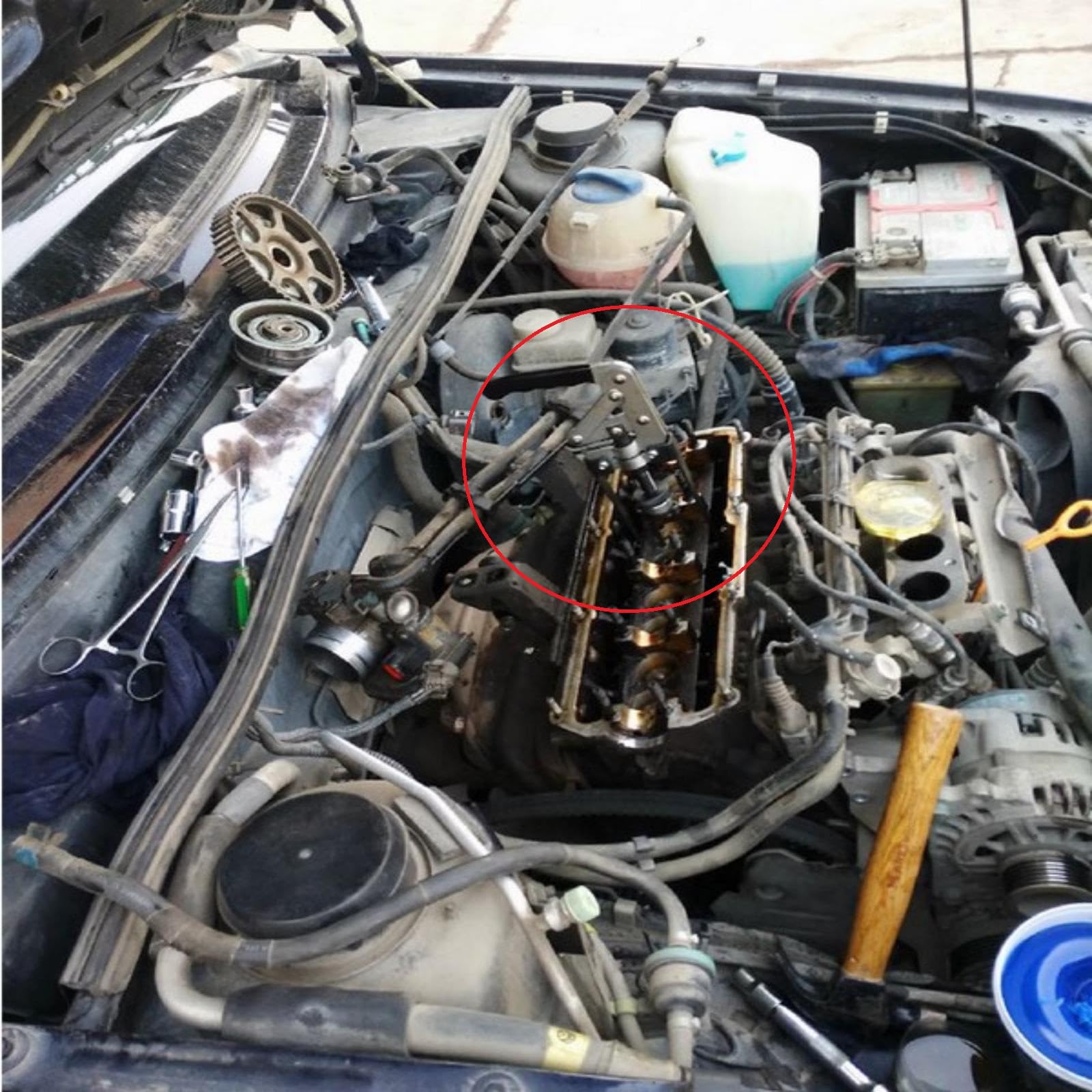 Compressore per molle valvole, attrezzo per la rimozione del compressore per molle valvole in testa Sostituzione del custode delle guarnizioni dei motori con impugnatura regolabile per acciaio OHV OHC