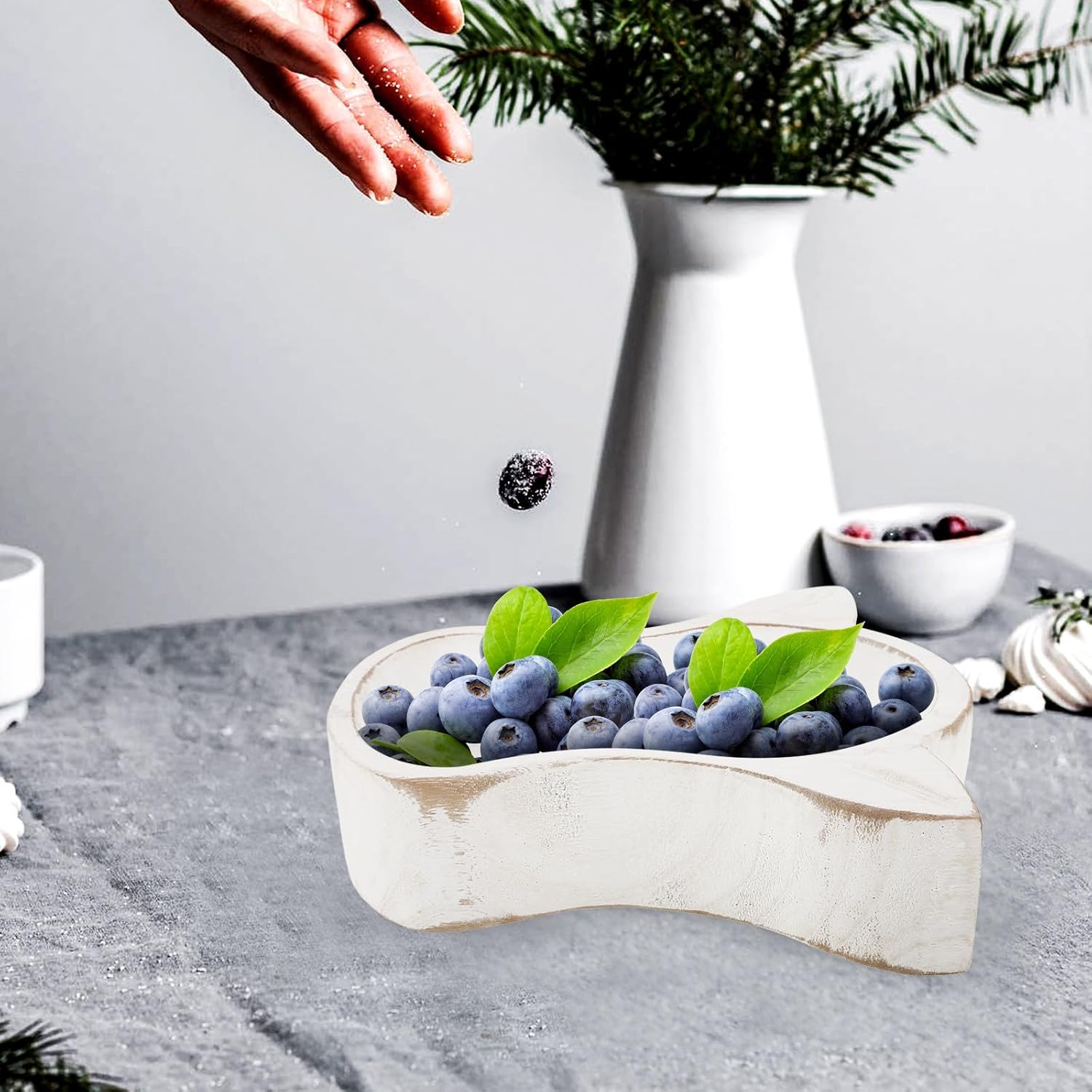 INOOMP Cow Head Shaped Wood Serving Bowl Fruit Plate and Nuts Display Tray for Home Decoration, Reusable and Sturdy Wooden Food Serving Plate with Unique Sophisticated Look