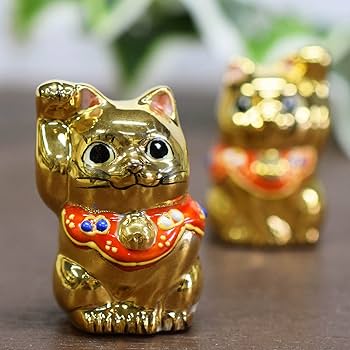 ★1点のみ★可愛い!! 九谷焼 八幡窯 招き猫 九谷焼 八幡窯 招き猫 右手 （九谷焼 八幡窯 ペア招き猫(右手＋