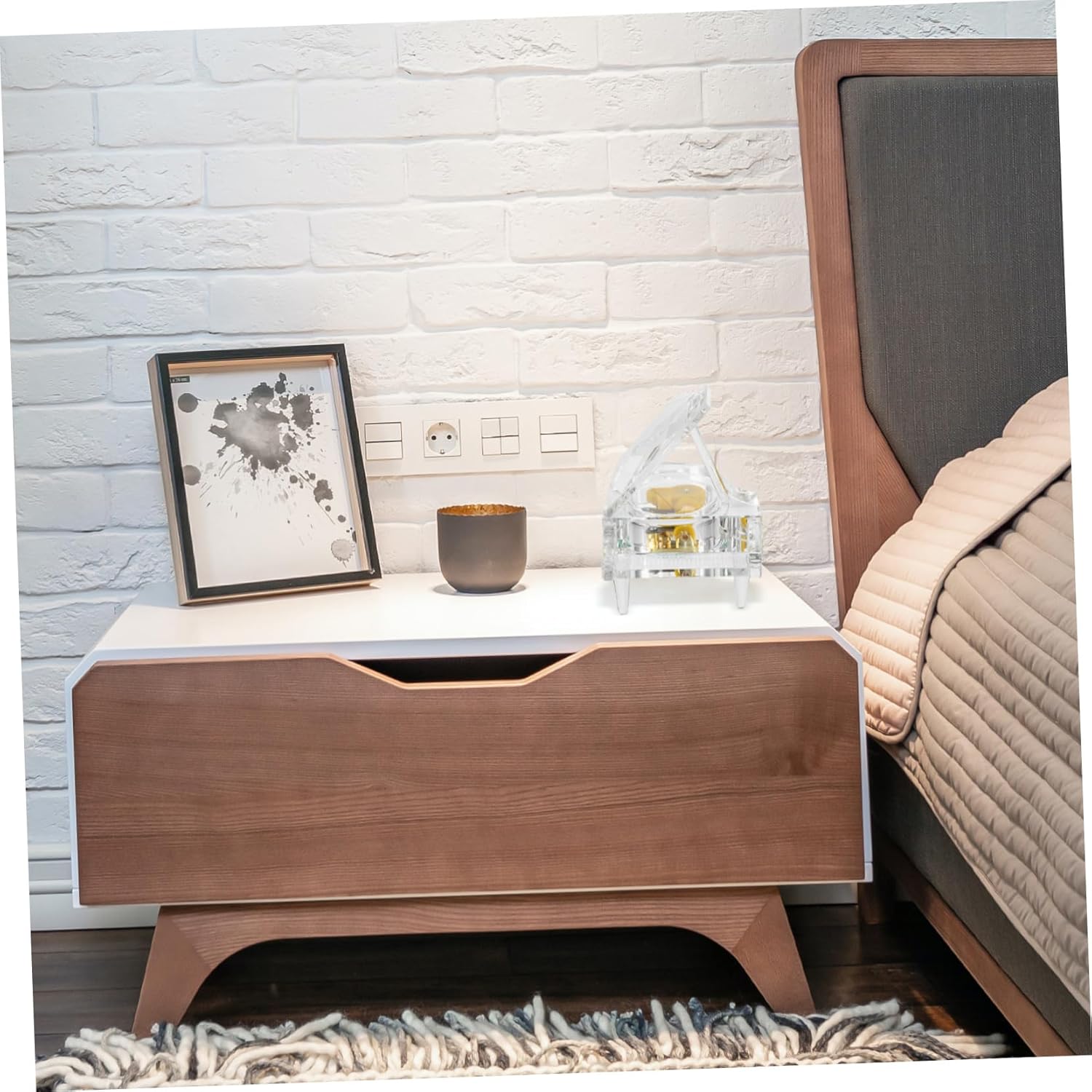 Crystal Piano Music Box Luminous LED Projection 8-Tune Mechanism Glass Decorative Musical Instrument for Boys and Girls and Home Decor