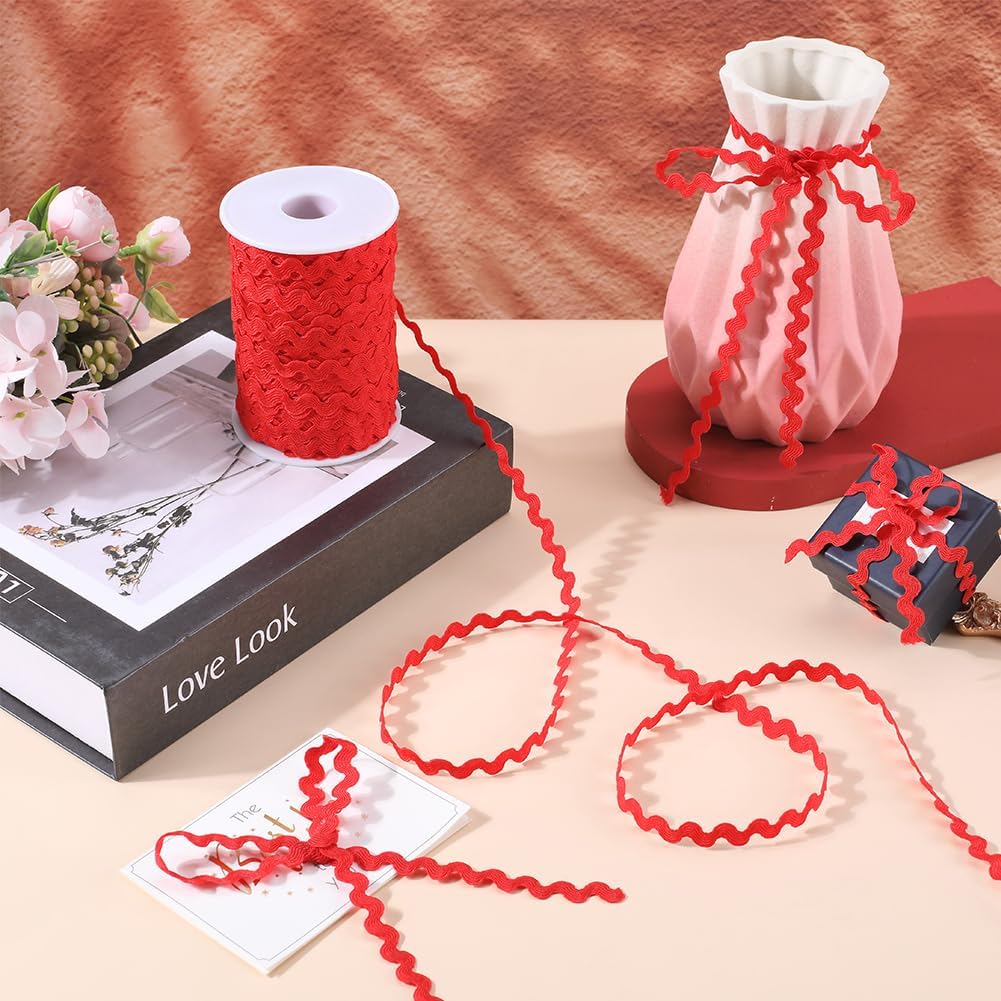 GORGECRAFT 54.6Yds/50m RIC Rac Trim Ribbon Red Wave Bending Fringe Trim 0.2"/5mm Woven Braided Webbing Edge Lace for Christmas Sewing Crafts Dress Embellishment Wedding Party Gift Wrapping Bows Decor