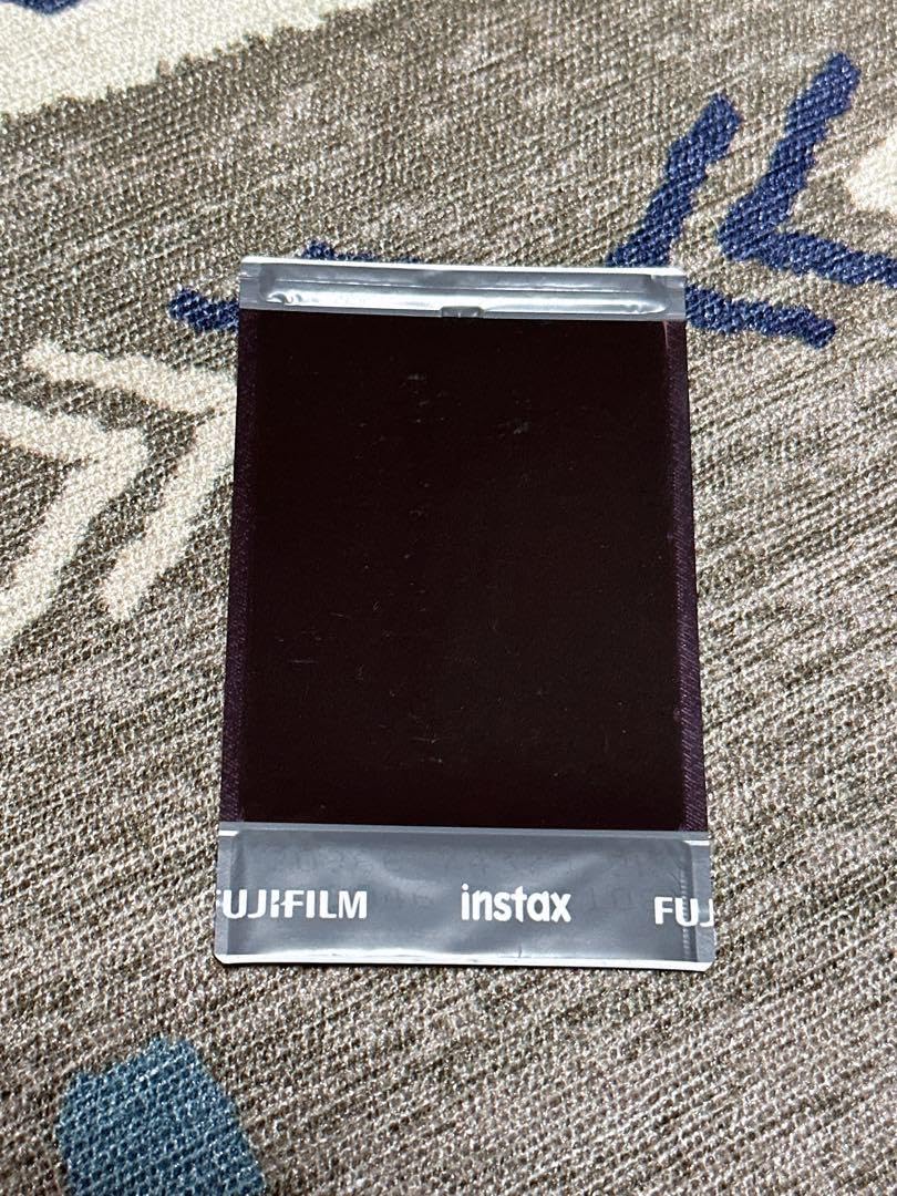 Amazon.co.jp: 佐野ひなこ 直筆サイン入り チェキ : おもちゃ 