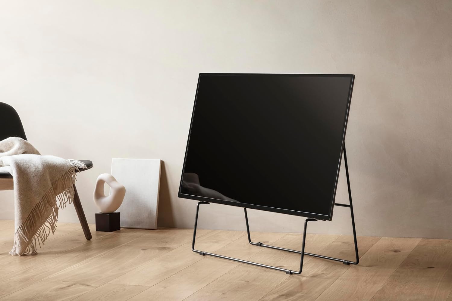 Eva Solo – Carry TV Stand 36.7x33.3x4.5 in | French Easel Style for Flat Screens up to 65" | Lifts TV Off the Floor | Easy to Adjust | Floor Easel TV Mount Stand | Stylish Danish Design | Black