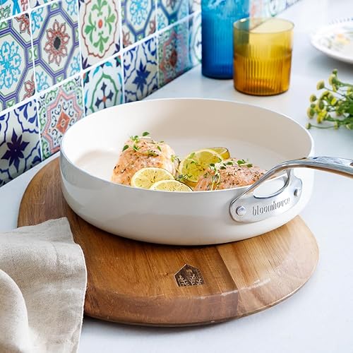 Miniatura 3 de Oprah's Favorite Things - Juego de 4 ollas y sartenes de aluminio de calibre pesado con interior de cerámica antiadherente no tóxica e inserto de