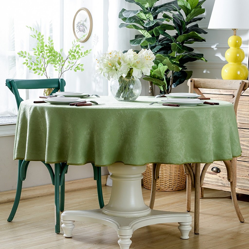 Nappe ronde en polyester infroissable et solide pour mariage et repas de fête