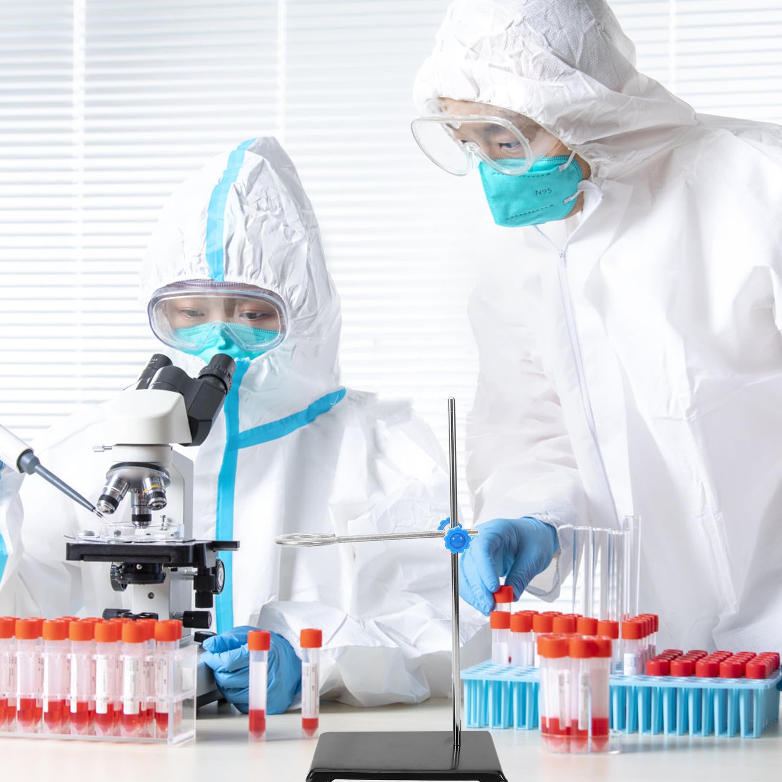 Laborständer aus Eisen mit Reagenzglasklemme und Stabiler Quadratischer Basis für Chemielabor Praktisches Stativ zur Sicheren Befestigung bei Experimenten