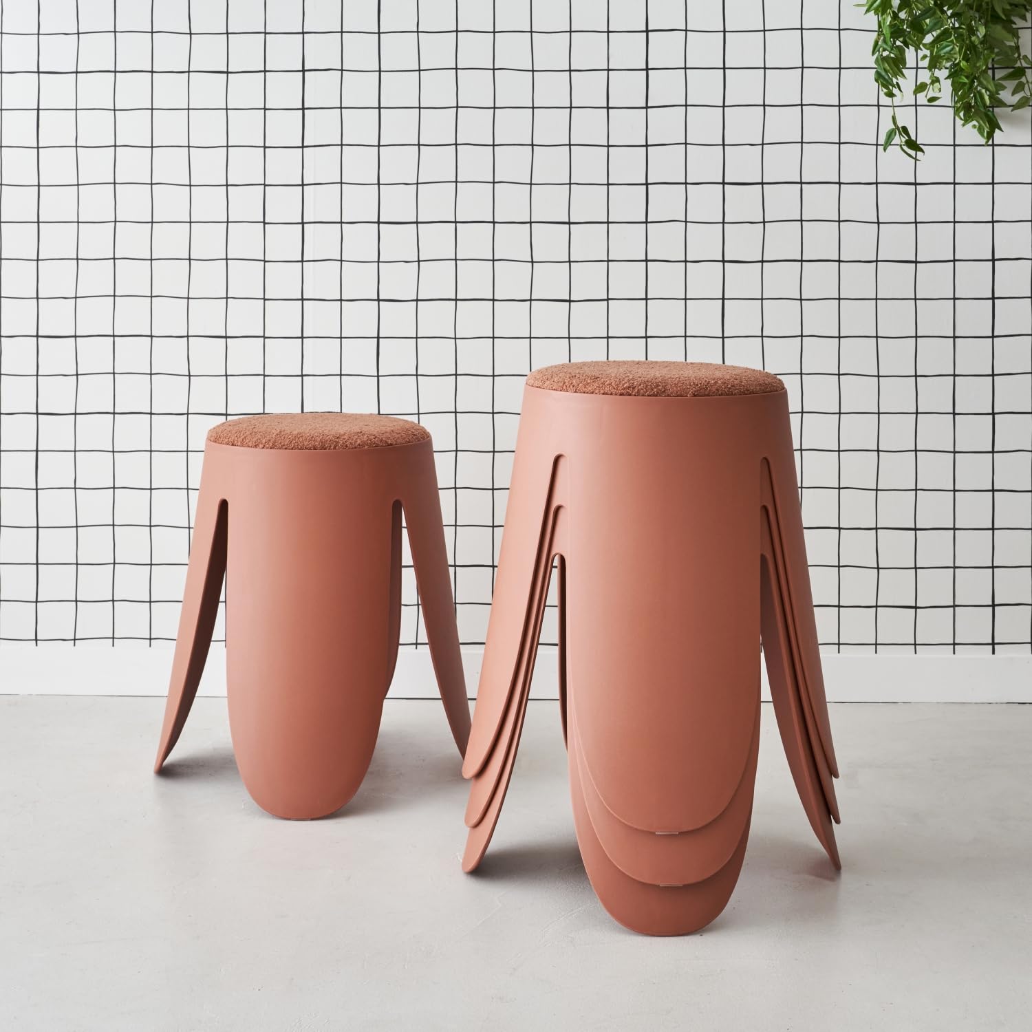 Alice's Home - Set de 4 tabourets empilables Terracotta. Bouclette texturée. Niki. Ø30 / 44 x H46cm