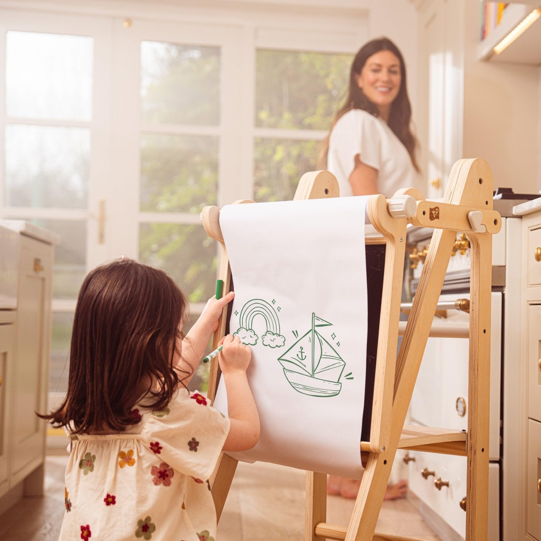 Active Tots Tableau Créatif en Bois FSC® – Chevalet avec Rouleau de Papier – Dès 12 Mois – Stimule l’Imagination – Pour Usage Domestique