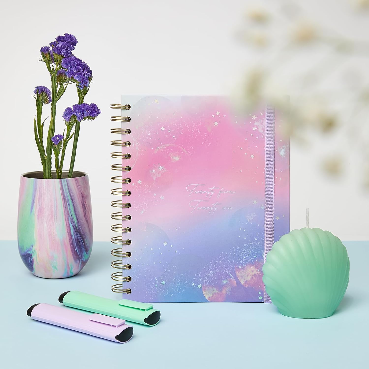 Stella Diary 2025 2026 – A5 Size (16.5 x 20.5 cm), Weekly View, Academic Format September to August, Wire'o Double Spiral, Bilingual: Spanish and English
