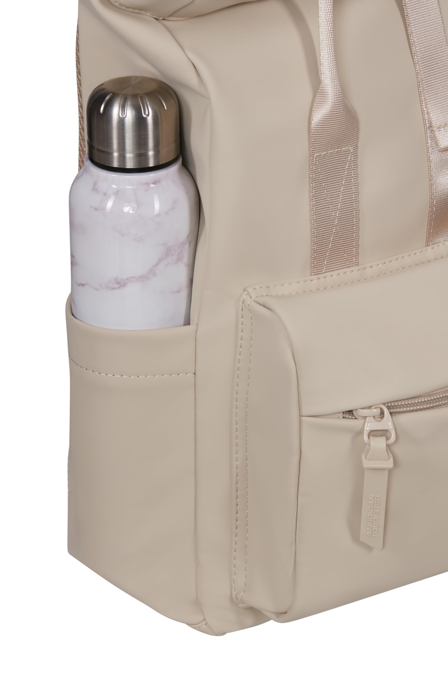 American Tourister Urban Groove UG16 Mono - Plecak Damski, Wodoodporny, Plecak Rekreacyjny na Co Dzien z Ukryta Kieszenia na Plecach, 17L, Beige