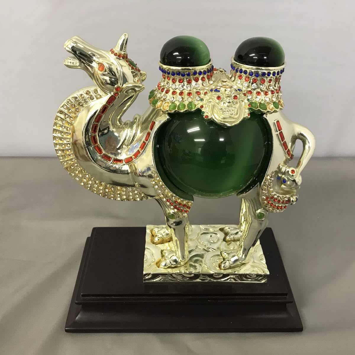 Amazon.co.jp: 中国工芸品 琉金駱駝 ラクダ置物 金メッキ 猫目石 発展