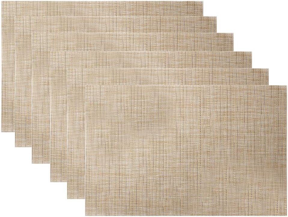 Plastic Woven Placemats Set of 4, 11.8X17.7 Inch, Green