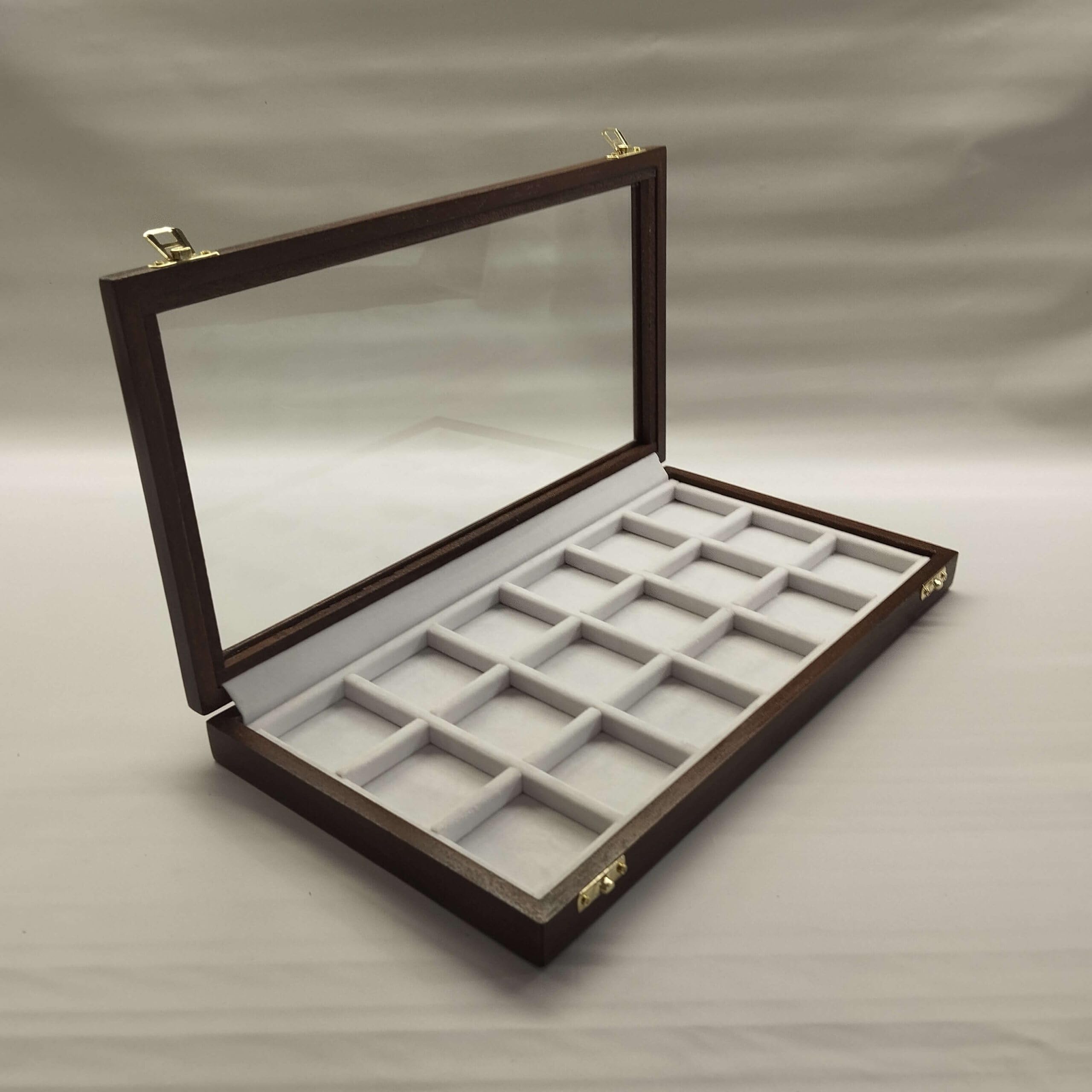 Caja para monedas y medallas de madera con tapa de cristal – 18 compartimentos en terciopelo – monetario artesanal hecho a mano – coleccionistas y numismática