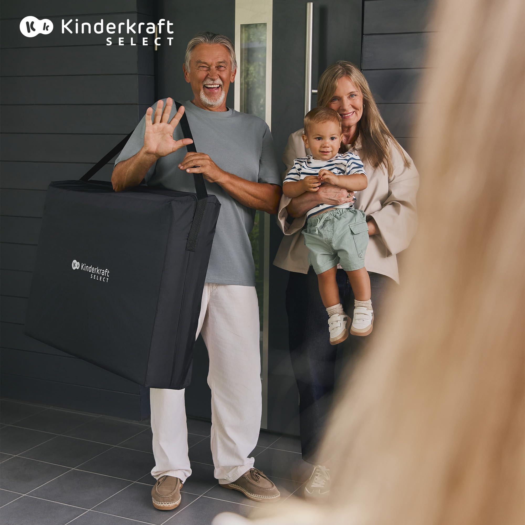 Kinderkraft Moon Dream, Cuna de Viaje Desde el Nacimiento hasta los 3 años, Cuna de Dos Niveles, se pliega fácilmente con una Sola Mano, Incluye colchón y Bolsa de Transporte, fácil de Limpiar, Beige