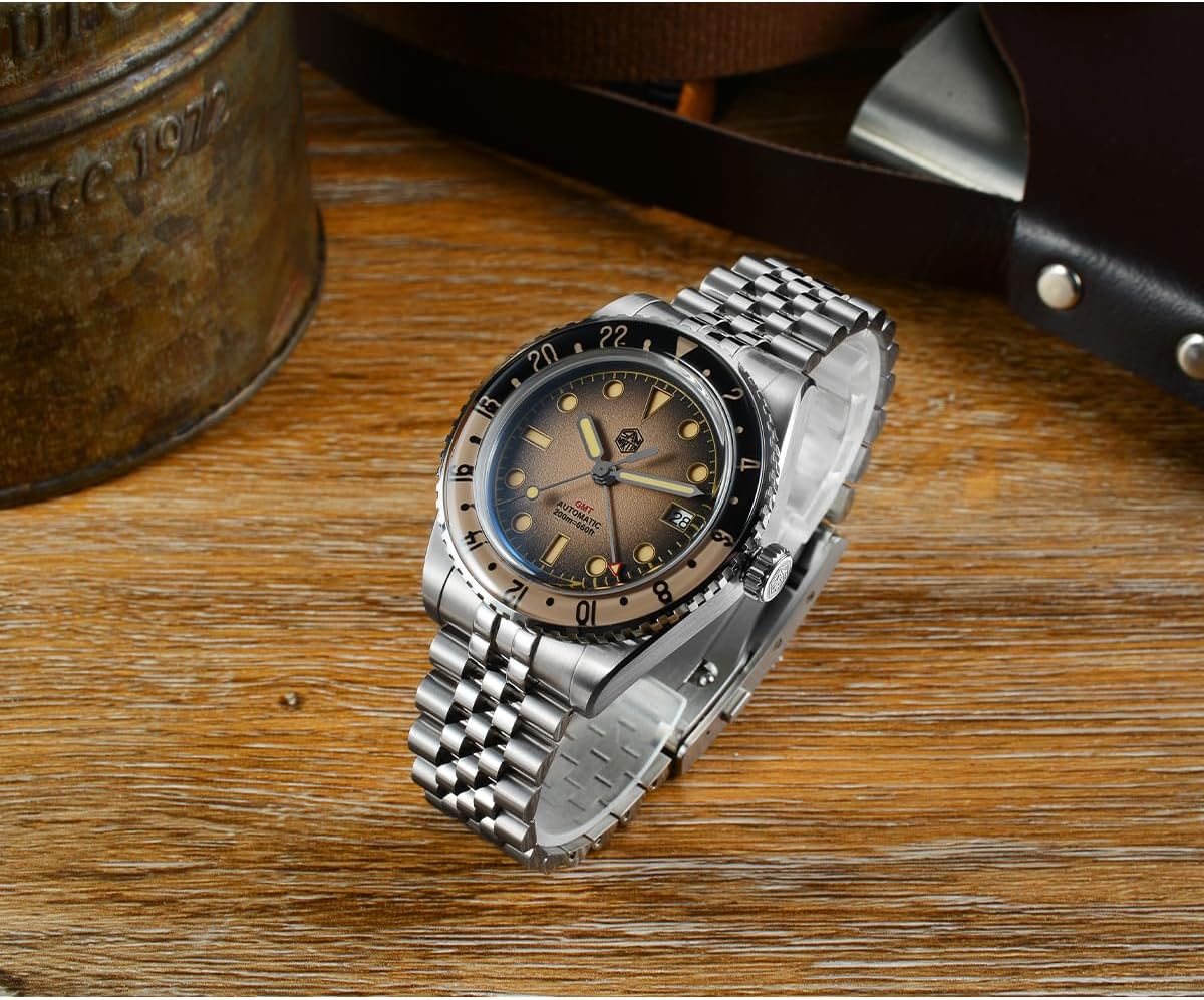 San Martin Men's Dive Watch - SN0134 NH34 40mm Self Wind Mechanical Wristwatch with 20Bar Water Resistant, Bubble Sapphire Crystal C3 Green Lume and Retro Leather Strap