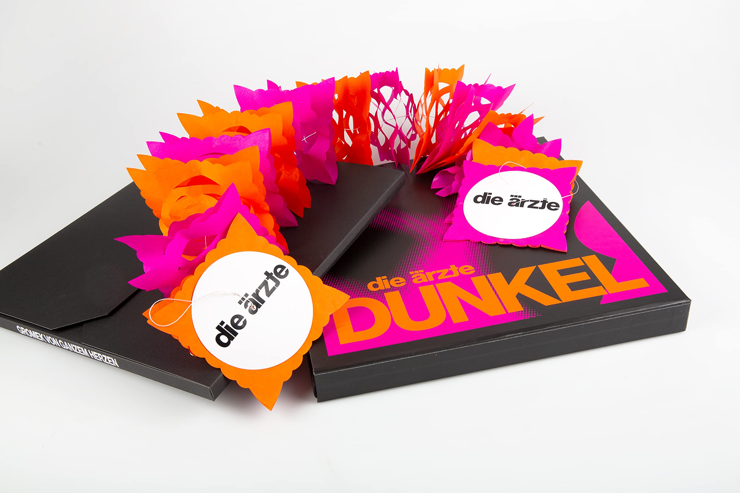 DUNKEL (Ltd. Doppelvinyl im Schuber mit Girlande, halbtransparentes lila-pink) [Vinyl LP]