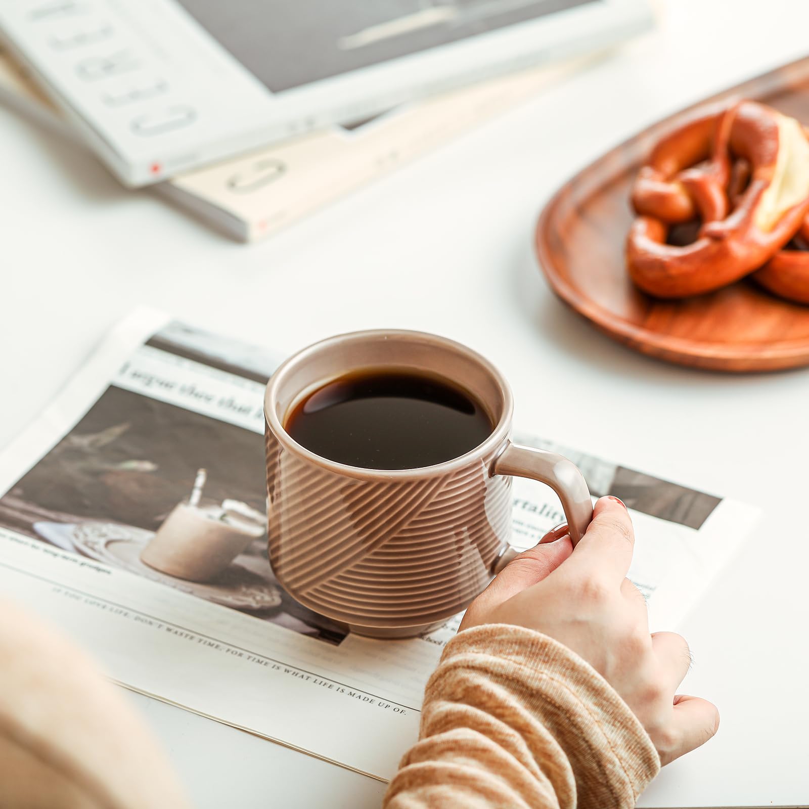 Juego de tazas de café apilables: tazas apilables de cerámica de 13 onzas para té capuchino con leche, taza apta para microondas para el hogar y la oficina, 4 unidades, color gris