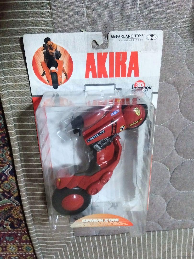Amazon.co.jp: AKIRA McFarlane Toys バイク フィギュア レッド : おもちゃ