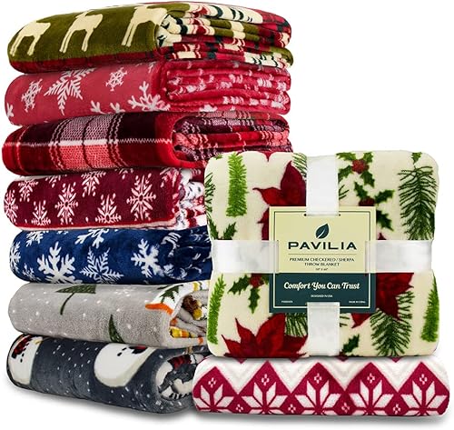 Miniatura 7 de PAVILIA Manta de Navidad  Manta de forro polar con copos de nieve de renos de Navidad  Suave, afelpada, cálida manta de invierno para cabaña,