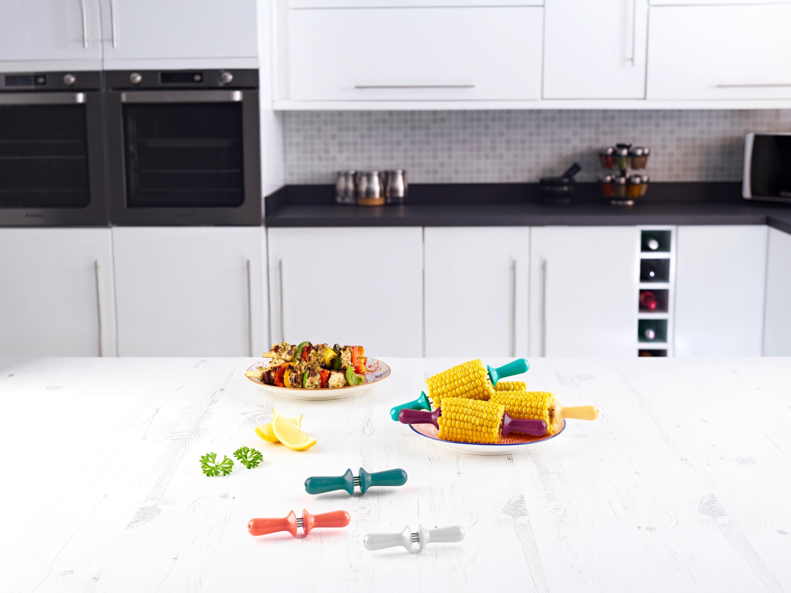 Traex Black 3 Tier Self Serve System With Clips