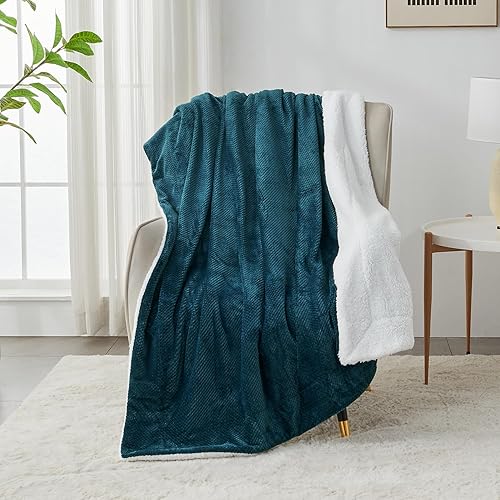 Miniatura 3 de SOCHOW - Manta de lana punto gofre Sherpa, super suave mullida y cálida, manta de lana ligera y reversible para la cama, y el sofacama, 60 x 80