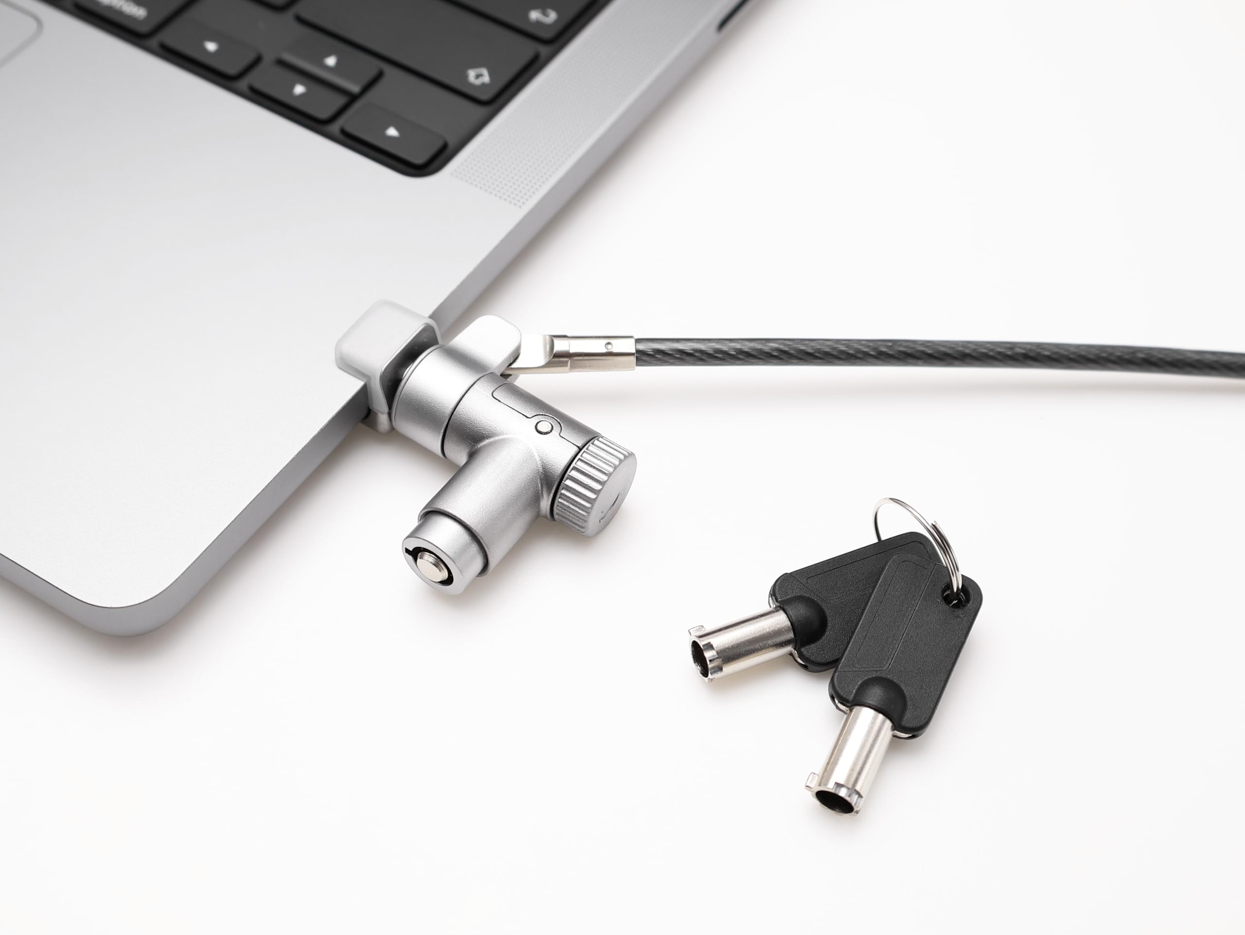 Tipo de llave de bloqueo de seguridad para MacBook Pro, cable de acero de 6 pies, diseño de inserción de ventilación para modelos de 14/16 pulgadas, gris espacial