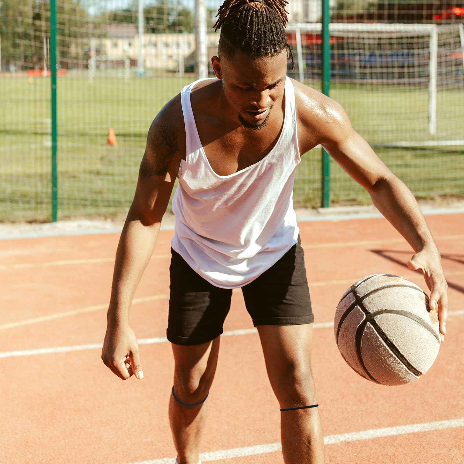 Qianyu 4 cinghie di supporto per tendine di rotula, stabilizzatore per ginocchia, per corridore, tennis, pallavolo, squat, calcio, basket, escursionismo, corsa, allenamento, 4 pezzi