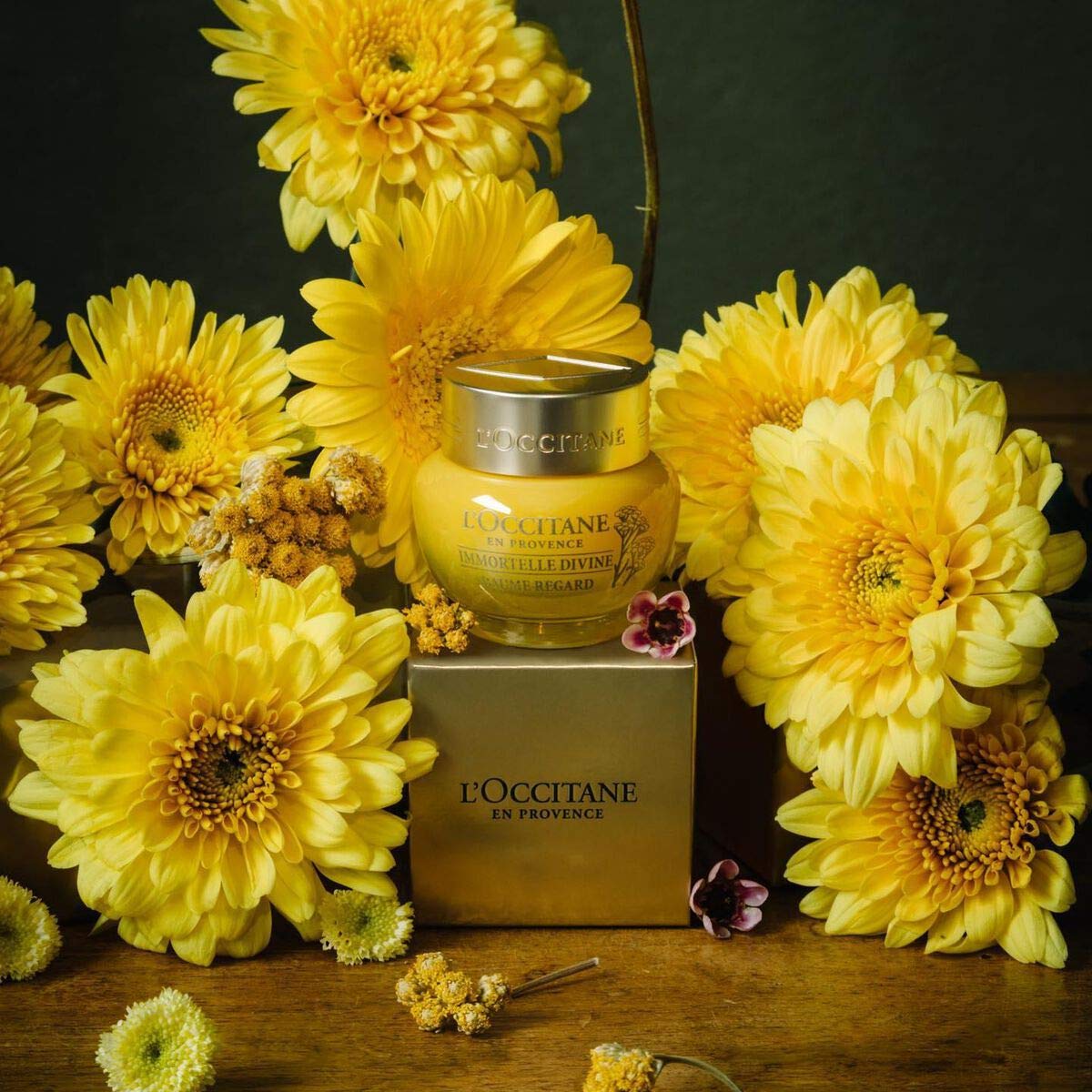 L'Occitane Immortelle Divine Eye Balm 0.50 fl oz - Image 4