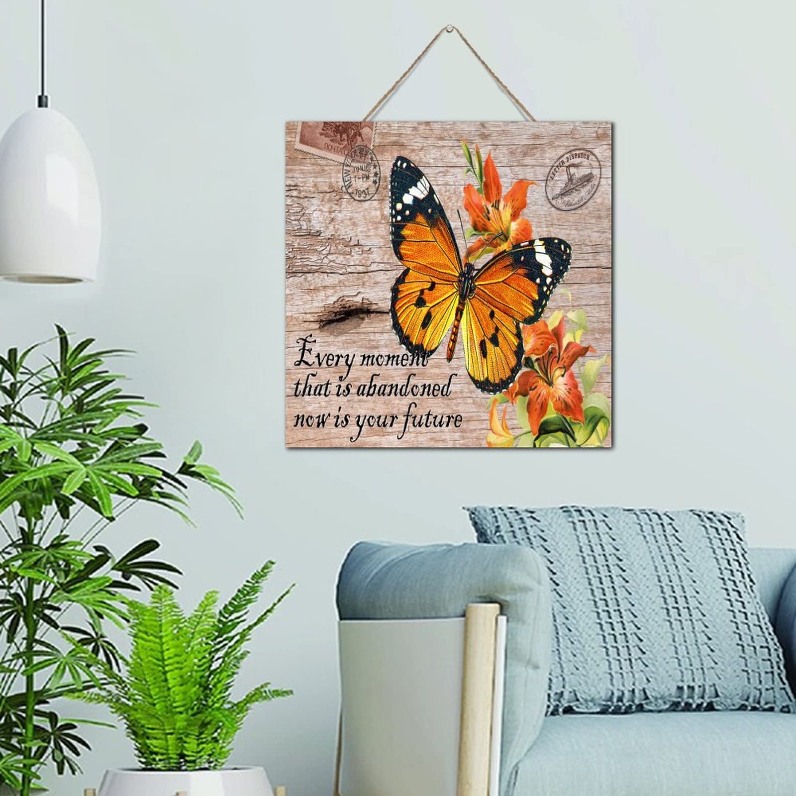 Signe personnalisé en bois cadeau chrétien motif papillon et fleurs religieuses