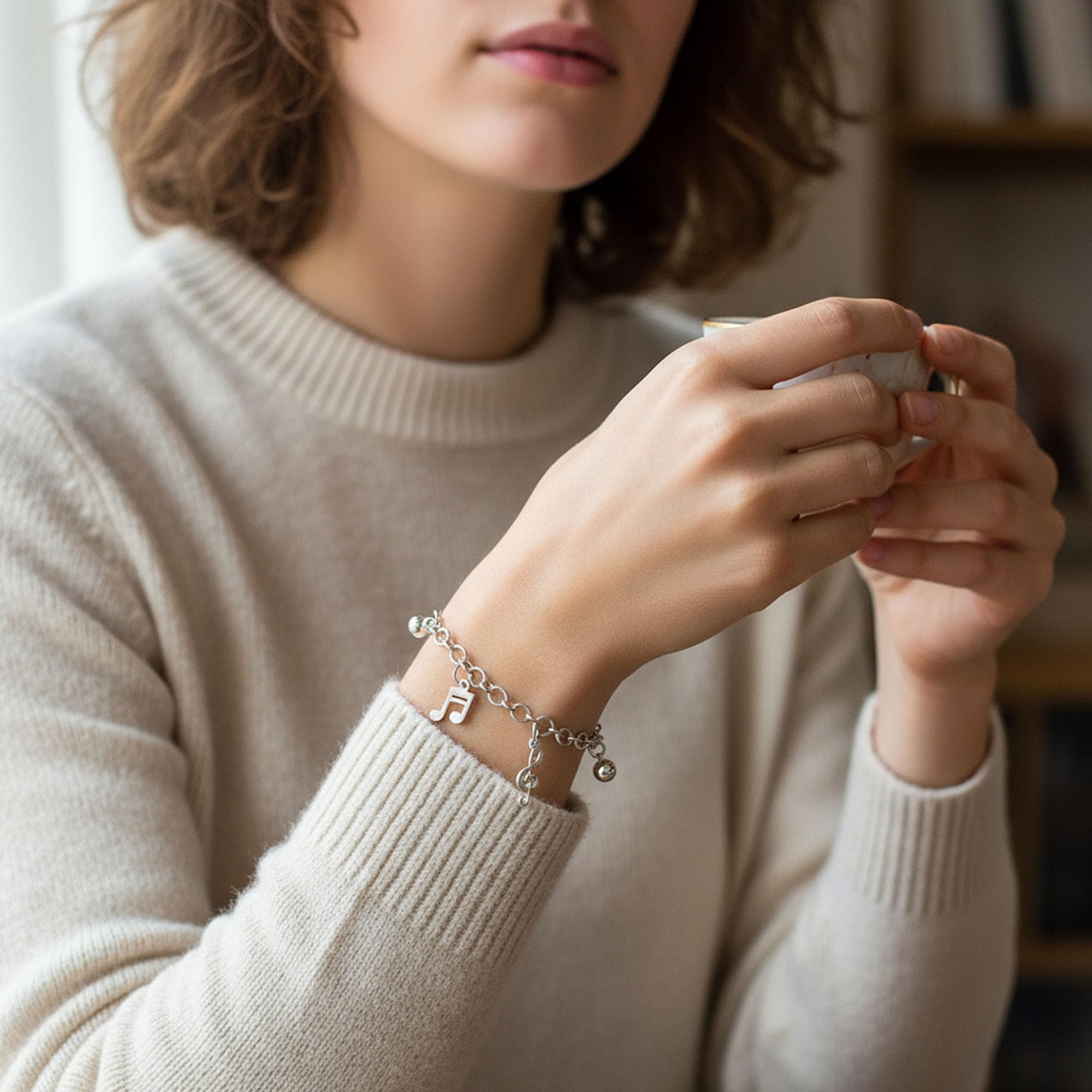 Piccoli orecchini a perno con ciondolo a forma di ottavo note musicali, per musicisti, donne, insegnanti, studenti, in argento Sterling 925