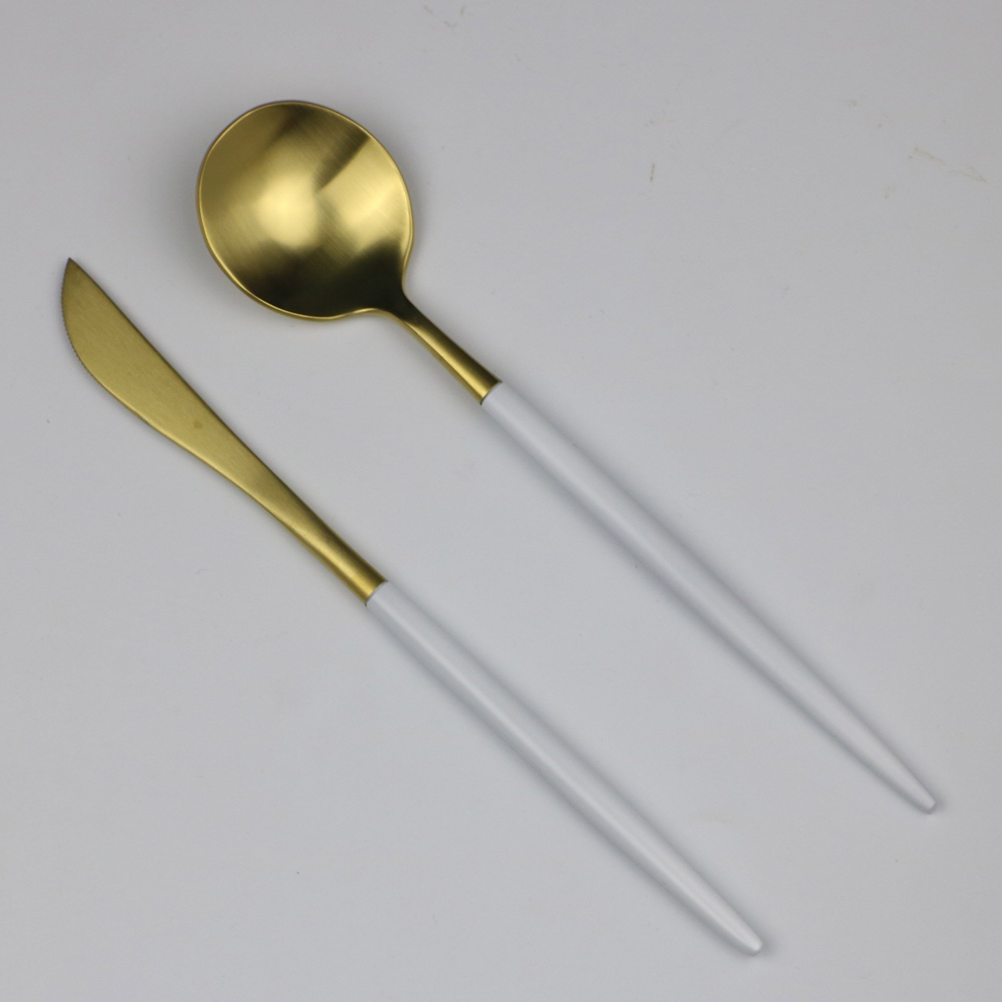 Lot de 20 couverts de luxe en acier inoxydable 18/10 avec poignée blanche dorée Finition mate Service pour 4 personnes