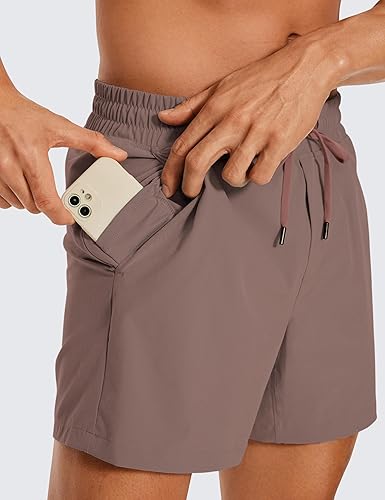 Miniatura 3 de CRZ YOGA Pantalones cortos de entrenamiento sin forro para hombre de 5 pulgadas, ligeros, de secado rápido, para correr, deportes, atletismo