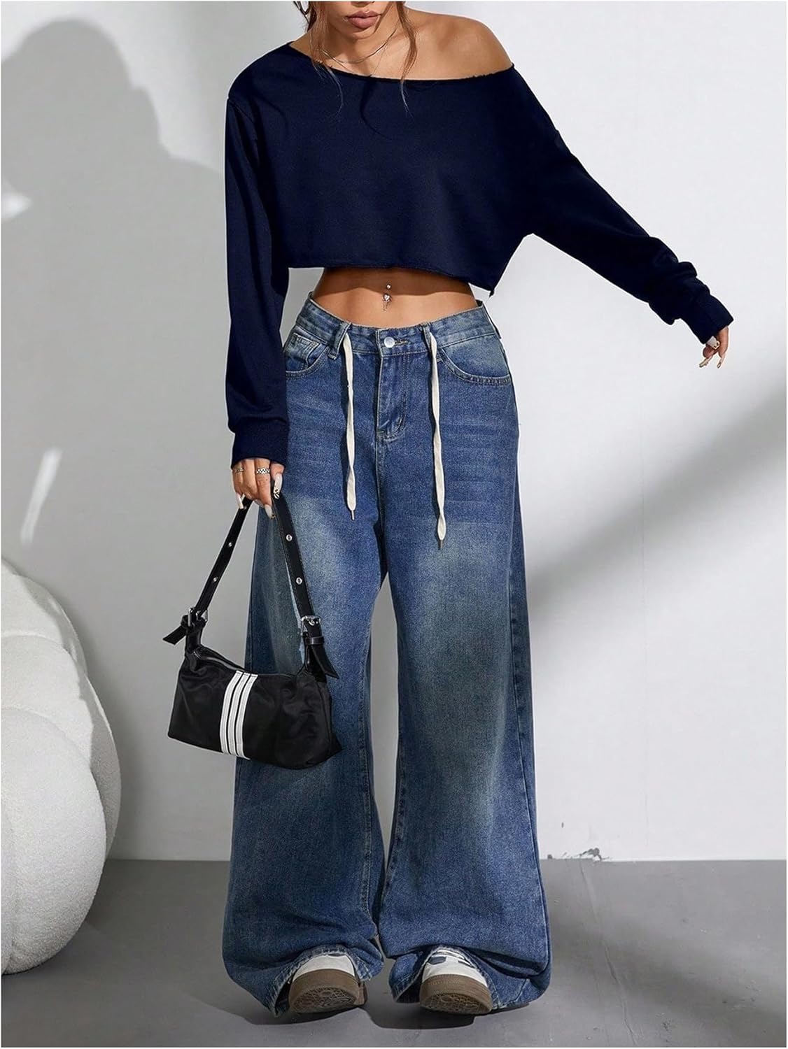 SHENHE Women's Off Shoulder Long Sleeve Crop Sweatshirts Y2k Drop Shoulder Loose Casual Top - Image 5