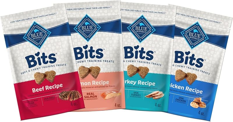 Paquete variado de golosinas de entrenamiento Blue Buffalo Bits, 4 oz, 4 unidades | Recetas de carne de res, salmón, pavo y pollo, DHA para el desarrollo cognitivo, sin maíz, trigo ni soja